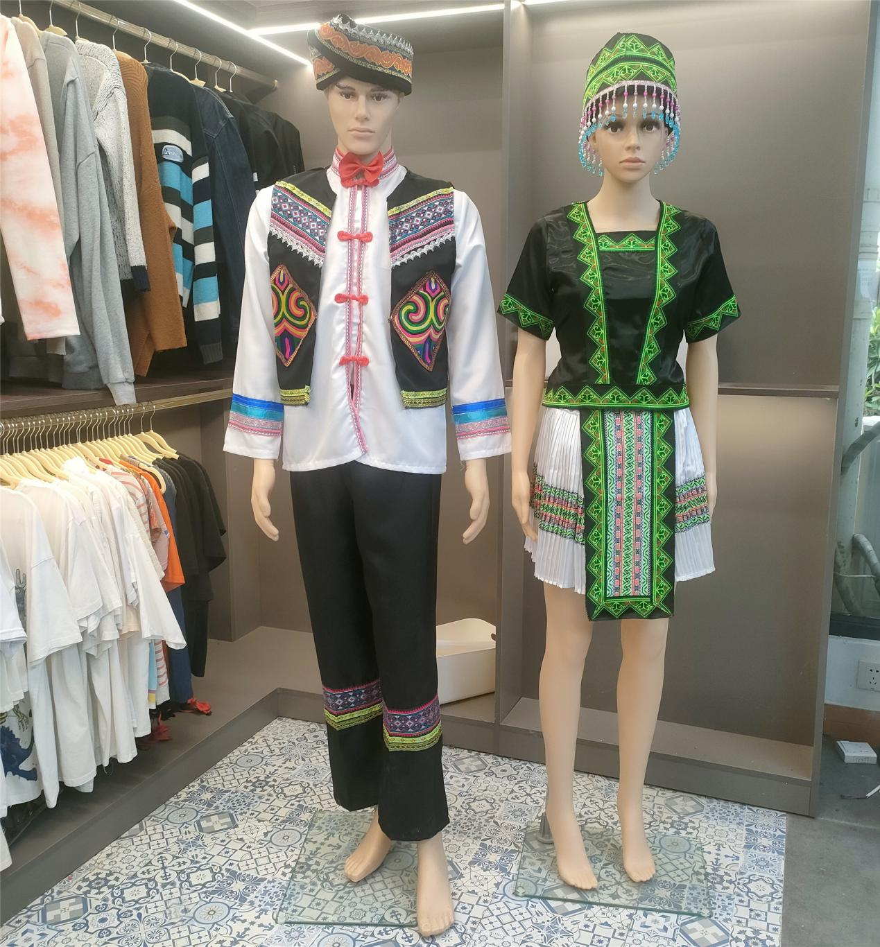 民族服饰展示